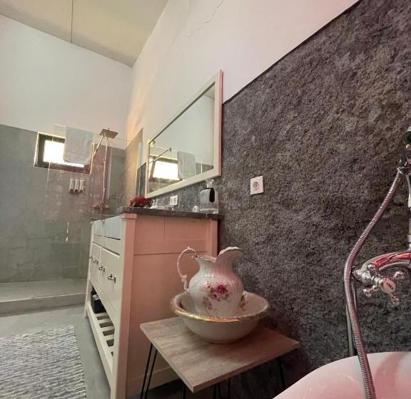 Syd S City Center Bed And Breakfast