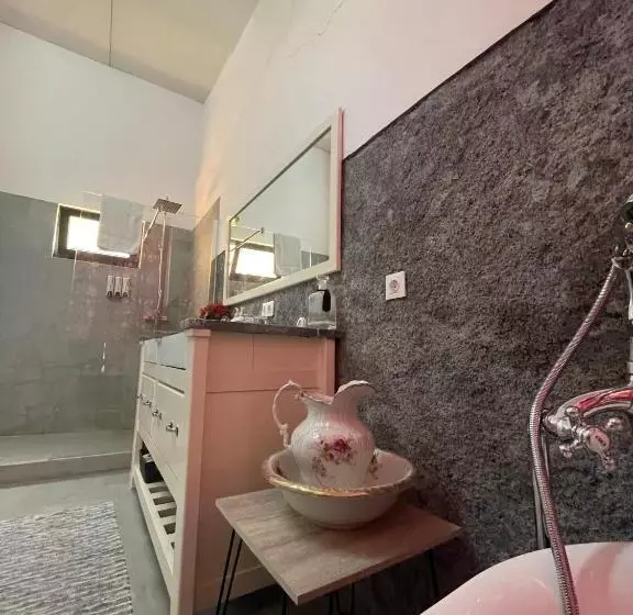 Syd S City Center Bed And Breakfast