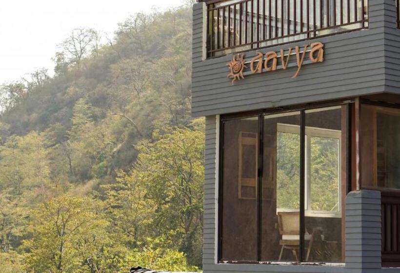 هتل Aavya Wellness Retreat Center