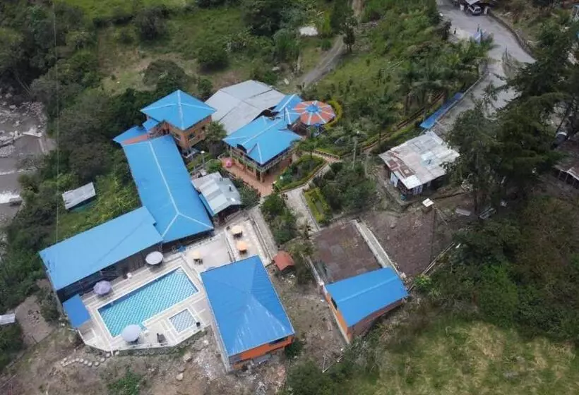 Hotelli Club Social Villa Victoria