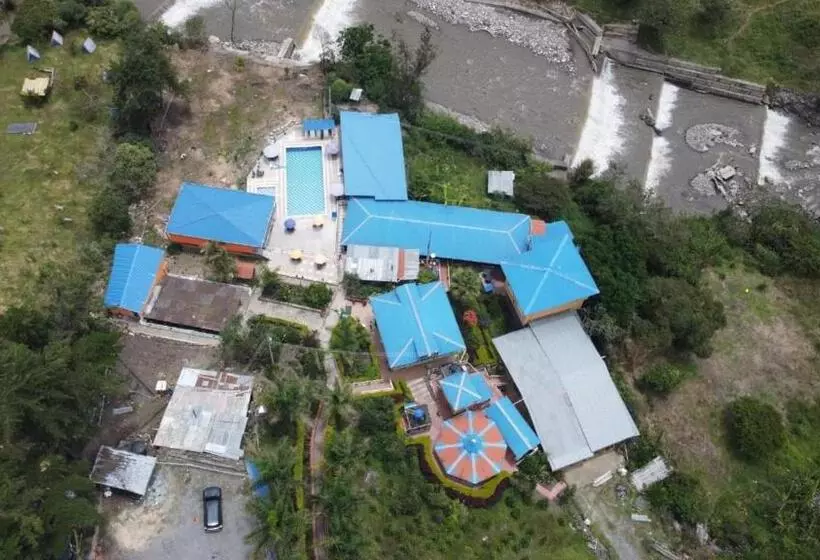 Hotelli Club Social Villa Victoria