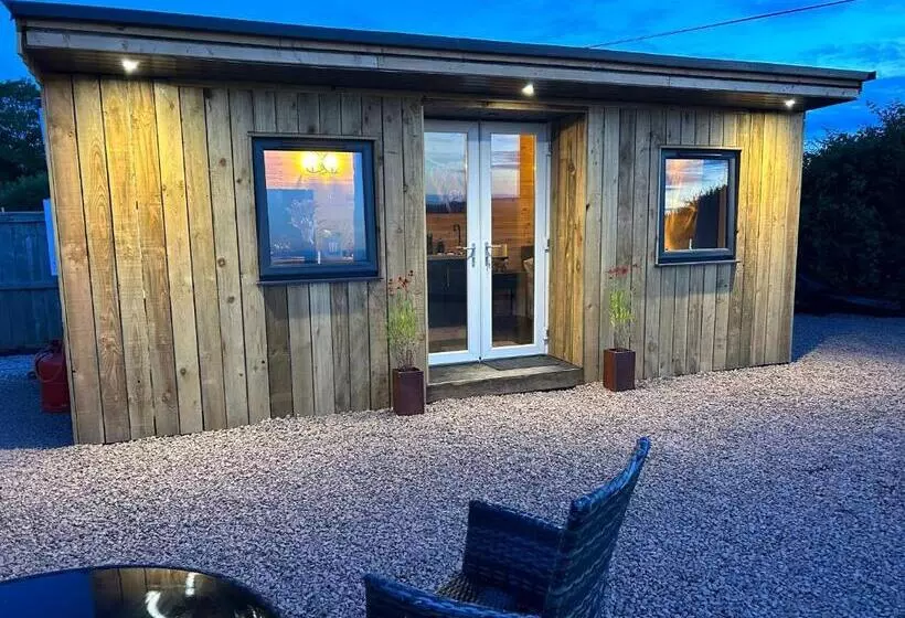 Kapselihotelli Maylands Farm Glamping Pod