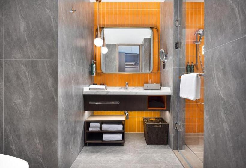 هتل Home2 Suite By Hilton Wuhan Economic Development Zone