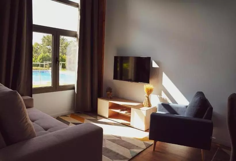 ホテル Quinta Das Vianas   Casas Do Picadeiro