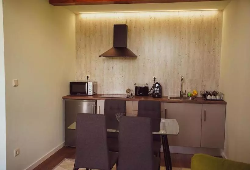ホテル Quinta Das Vianas   Casas Do Picadeiro