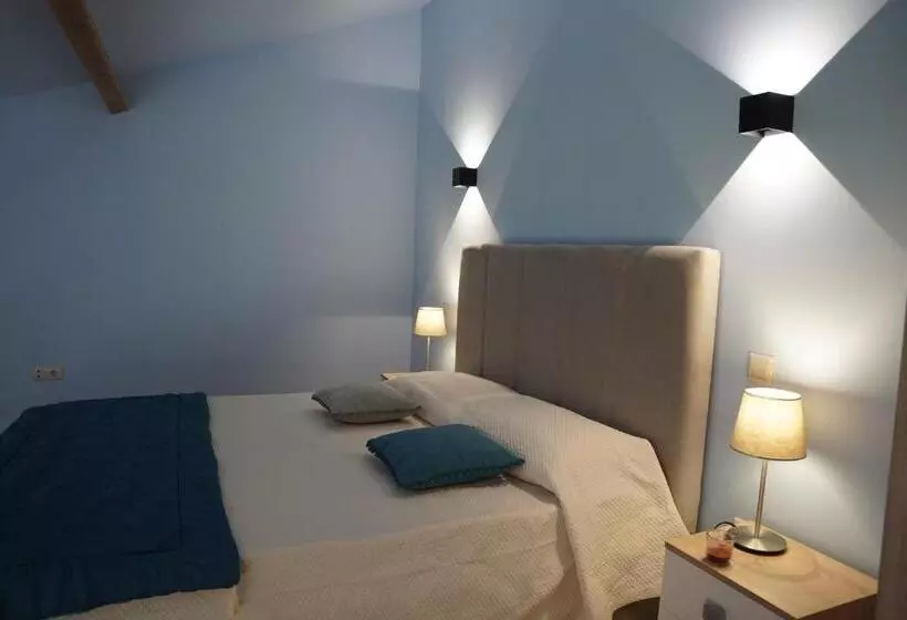 ホテル Quinta Das Vianas   Casas Do Picadeiro