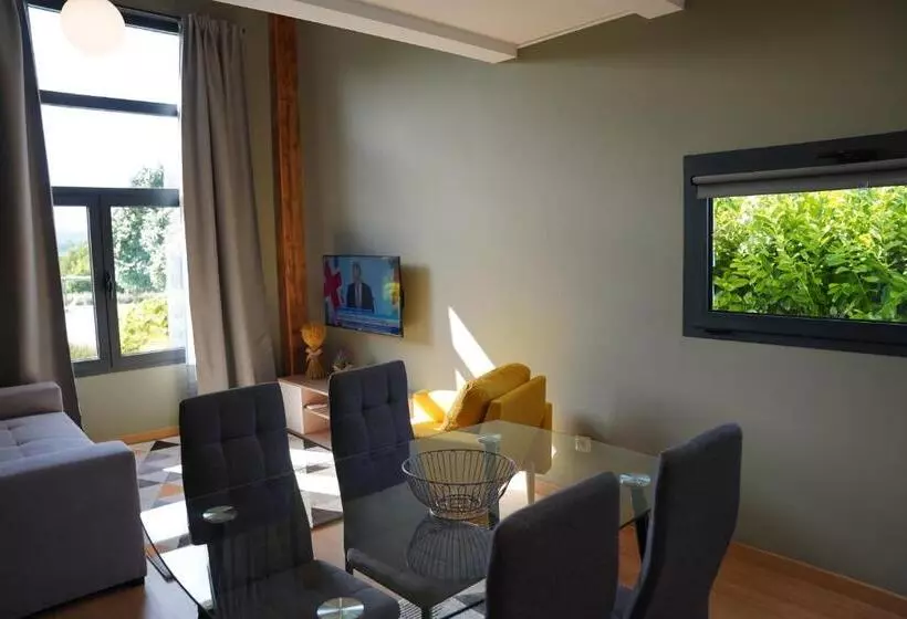 ホテル Quinta Das Vianas   Casas Do Picadeiro