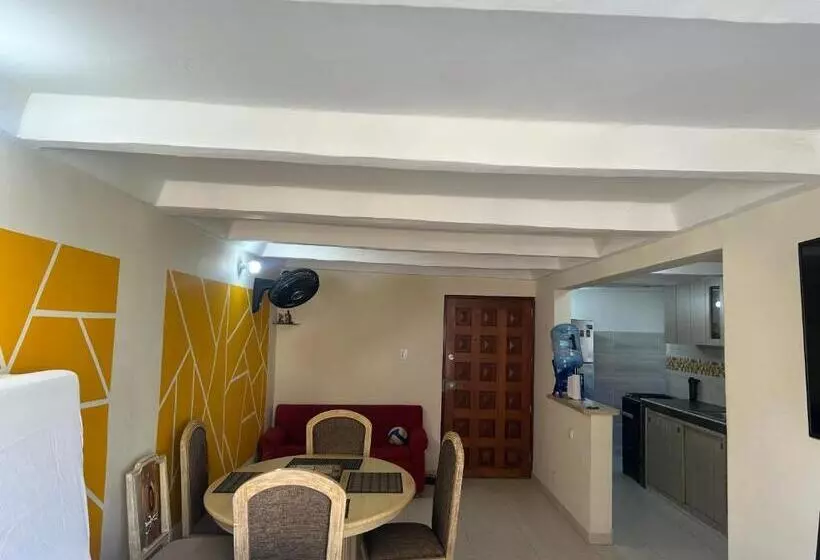 پانسیون Eco Friendly Cozy Bunk Room With Private Bath Near Airport