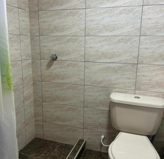 پانسیون Eco Friendly Cozy Bunk Room With Private Bath Near Airport