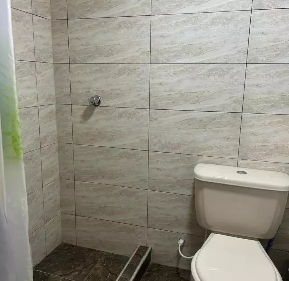پانسیون Eco Friendly Cozy Bunk Room With Private Bath Near Airport