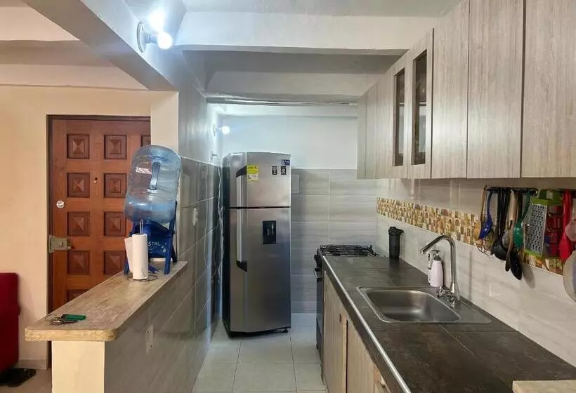 پانسیون Eco Friendly Cozy Bunk Room With Private Bath Near Airport
