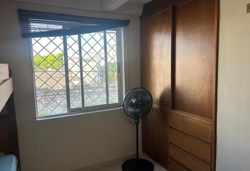 پانسیون Eco Friendly Cozy Bunk Room With Private Bath Near Airport