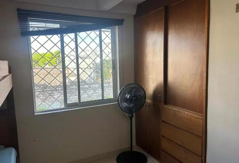 پانسیون Eco Friendly Cozy Bunk Room With Private Bath Near Airport