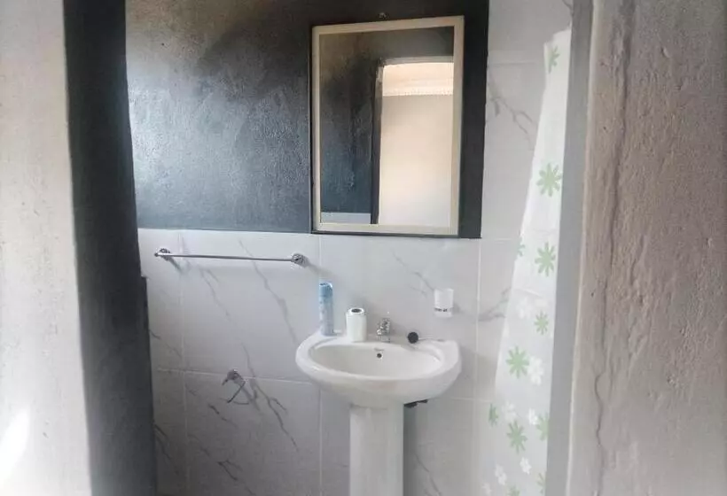 Retkeilymaja Monarca Inn   Affordable Accomodation In Makwane Molapo Location Qwaqwa