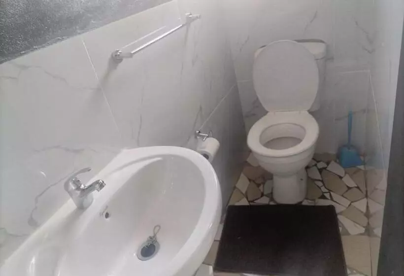 Retkeilymaja Monarca Inn   Affordable Accomodation In Makwane Molapo Location Qwaqwa