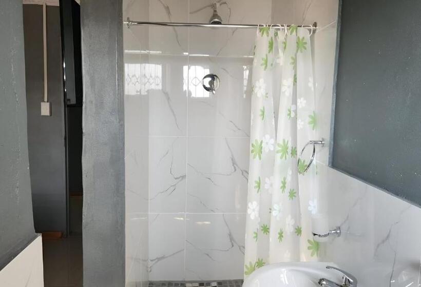 Hostel Monarca Inn Affordable Accomodation In Makwane Molapo Location Qwaqwa