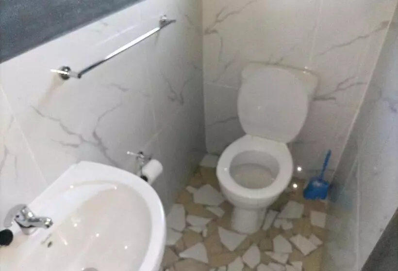 Retkeilymaja Monarca Inn   Affordable Accomodation In Makwane Molapo Location Qwaqwa