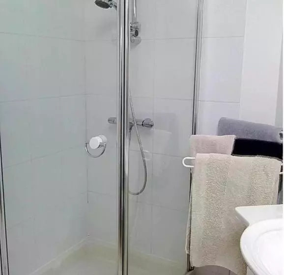 Aamiaismajoitus (B&B) Jolie Chambre Double Proche De La Mer