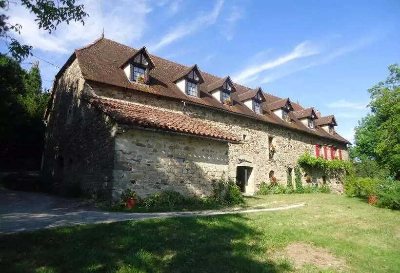 Aamiaismajoitus (B&B) Les 7 Lucarnes