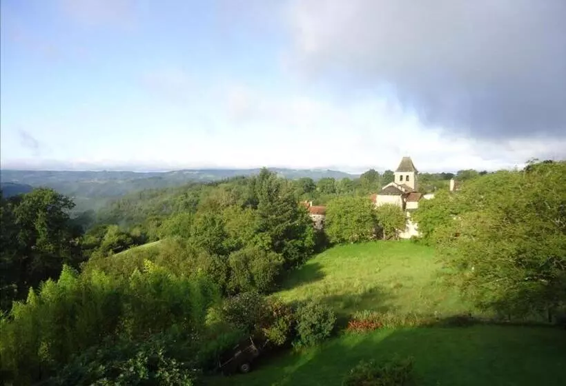 Aamiaismajoitus (B&B) Les 7 Lucarnes