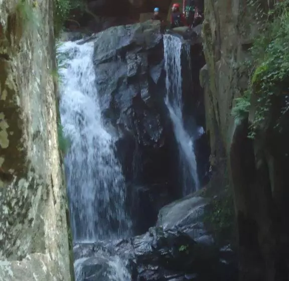 Aamiaismajoitus (B&B) Les 7 Lucarnes