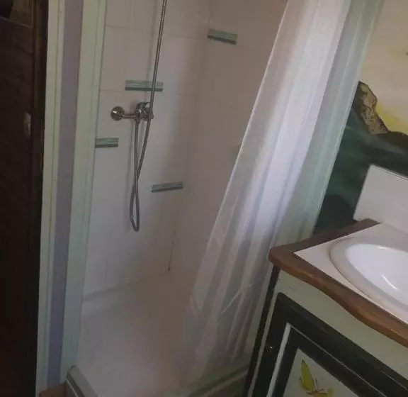 Aamiaismajoitus (B&B) Les 7 Lucarnes