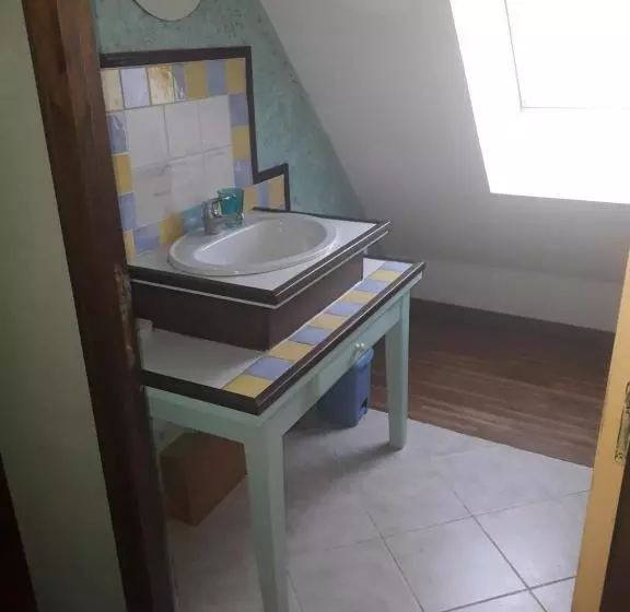 Aamiaismajoitus (B&B) Les 7 Lucarnes