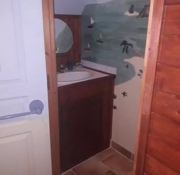 Aamiaismajoitus (B&B) Les 7 Lucarnes