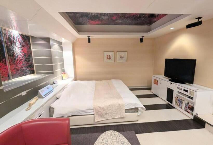 Hotel もしもしピエロ 泉大津新館