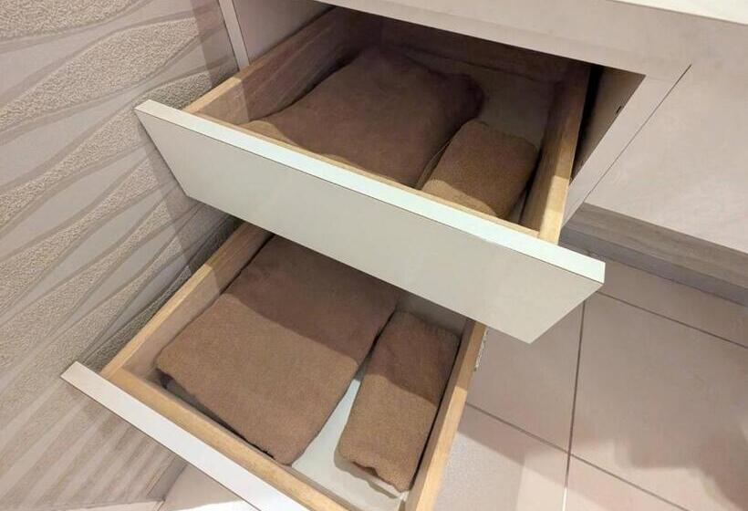 Hotel もしもしピエロ 泉大津新館