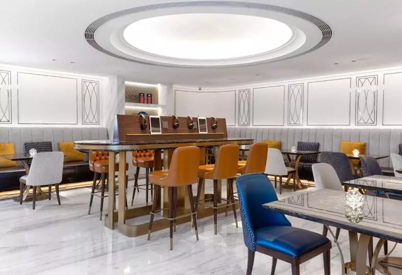 Hotelli East Pacific Passenger Lounge   Departure Area, 3rd Floor