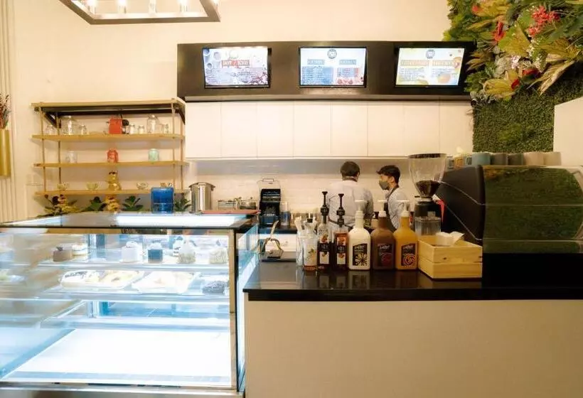 ホテル Madison Suites