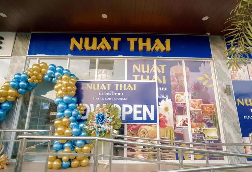 ホテル Madison Suites