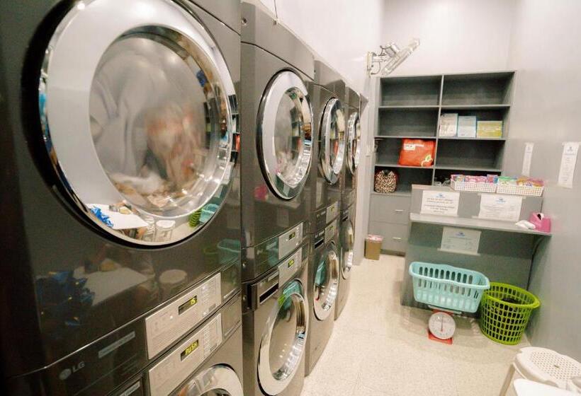 בית מלון כפרי Madison Suites