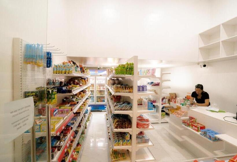 בית מלון כפרי Madison Suites