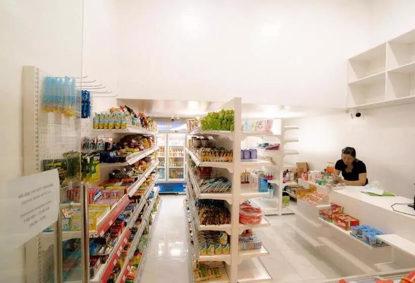 ホテル Madison Suites