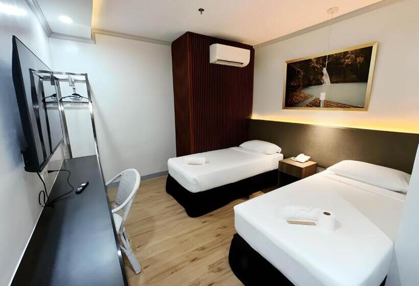 בית מלון כפרי Madison Suites