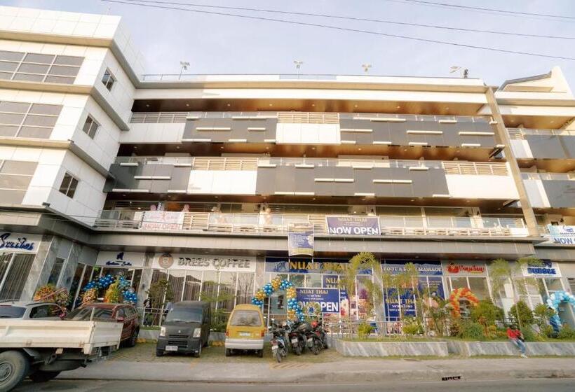 בית מלון כפרי Madison Suites