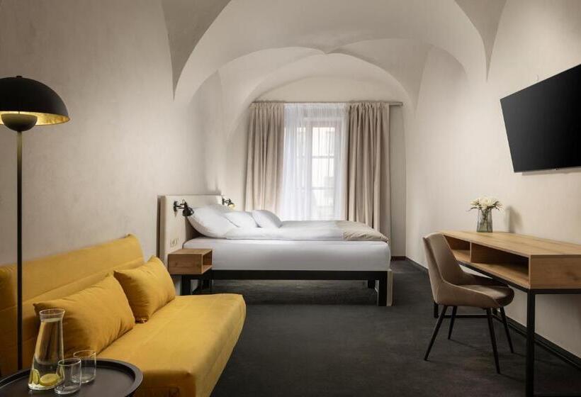 בית מלון כפרי Savorsky