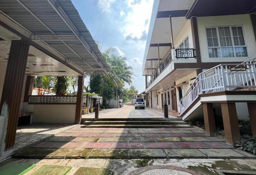 膳宿费 Villa Zahira & House 2