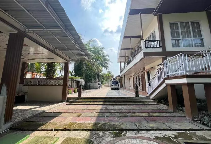 Majatalo Villa Zahira & House 2