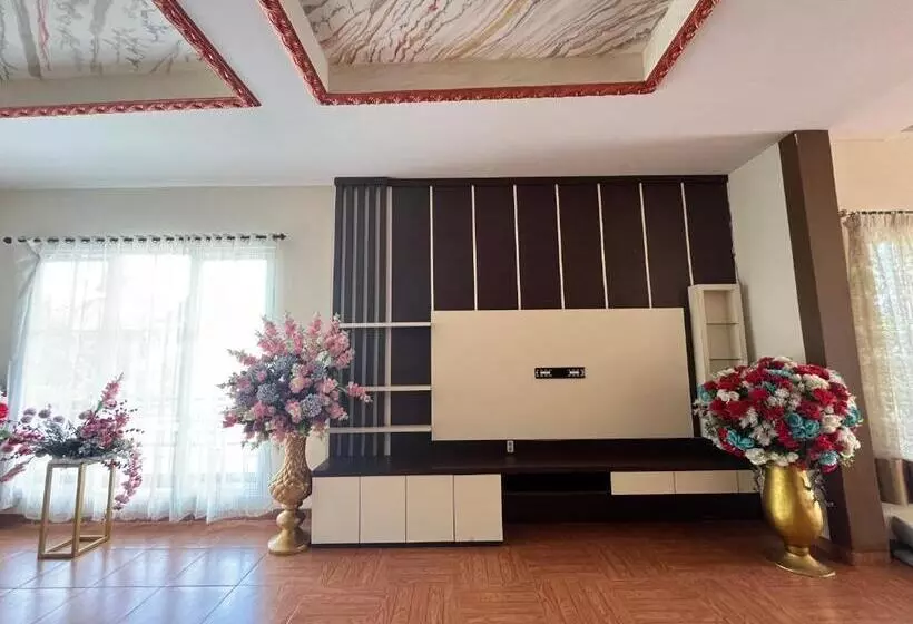 Majatalo Villa Zahira & House 2