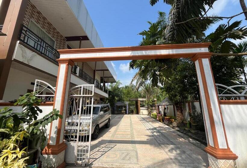 膳宿费 Villa Zahira & House 2