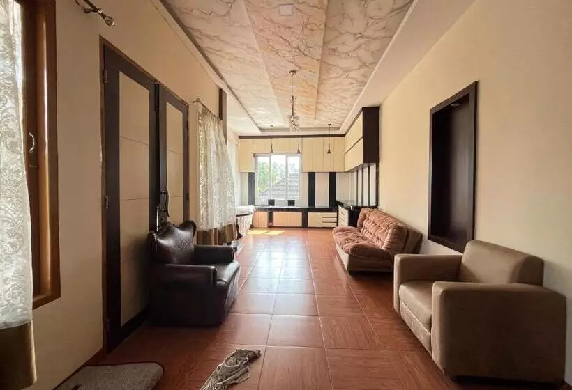 Majatalo Villa Zahira & House 2