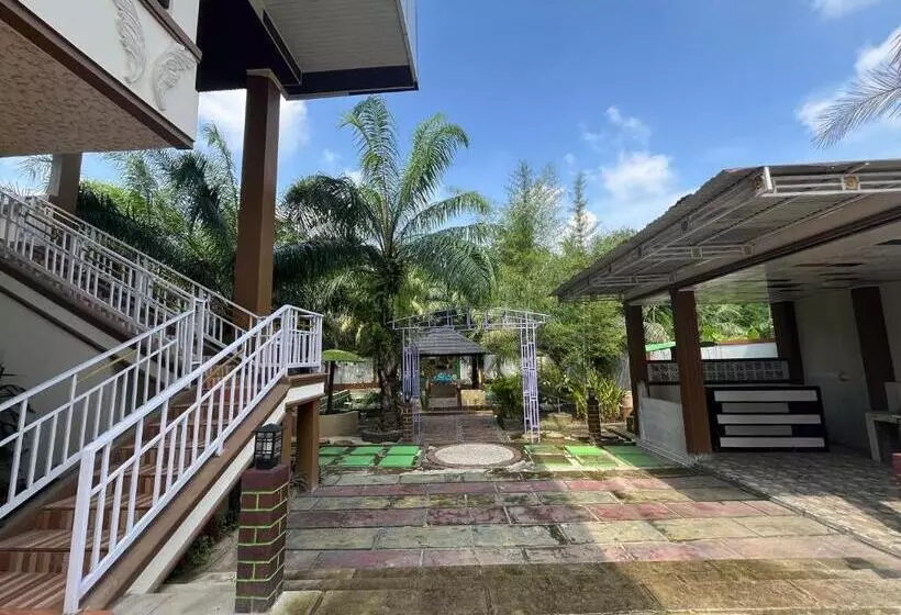 Majatalo Villa Zahira & House 2