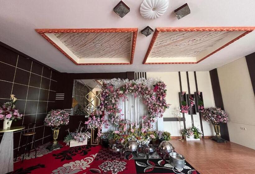 膳宿费 Villa Zahira & House 2