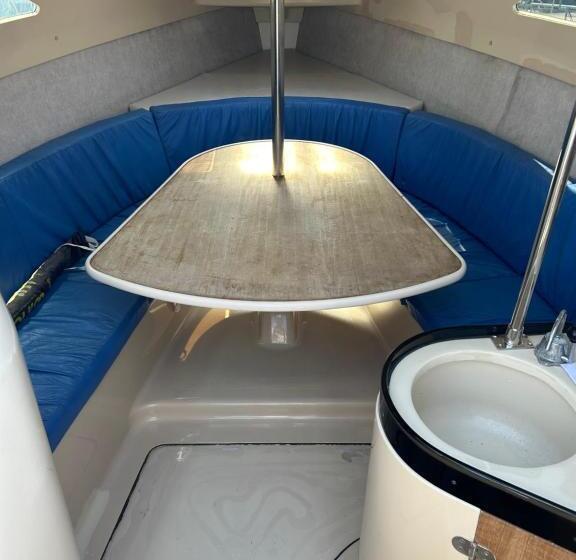 فندق صغير Private Sail Boat On The Beautiful Waters Of Key West