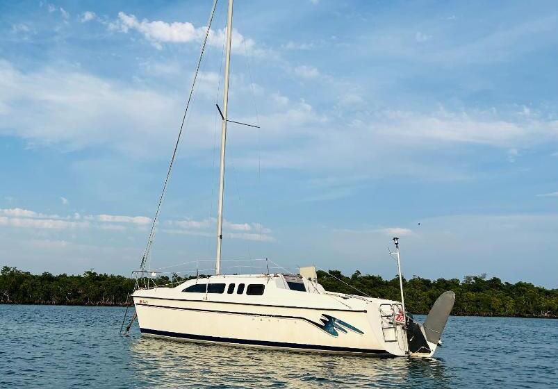 فندق صغير Private Sail Boat On The Beautiful Waters Of Key West