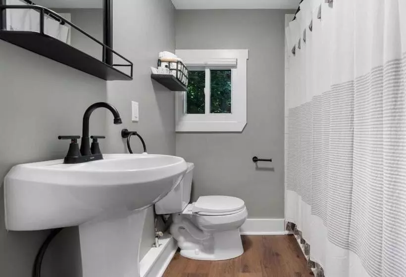 ユースホステル The Aurora