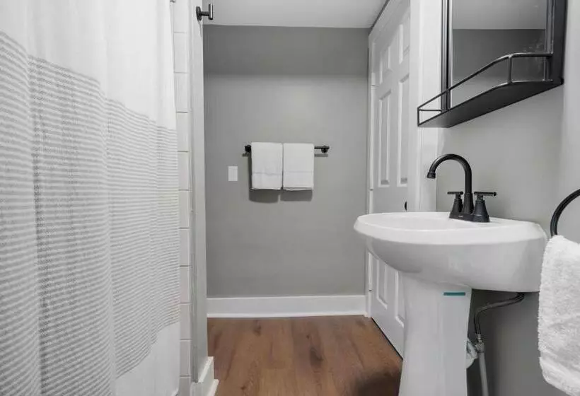 ユースホステル The Aurora